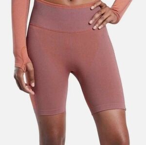 Athleta Allyson Felix Legend Seamless Bike Short High Rise Athletic Size Small